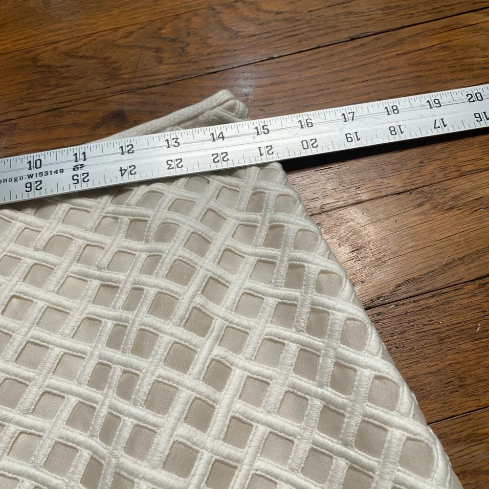 TORY BURCH White Textured A-Line Skirt Size 6 - Picture 5 of 7